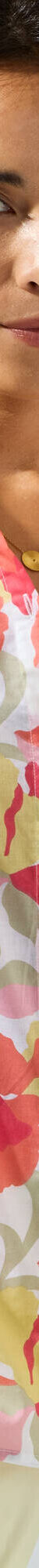 Bloes met bloemenprint, katoenvoile (wit / roze) Bloes met bloemenprint, katoenvoile (wit / roze)